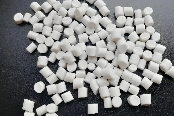 PE vs PVC cable materials comparison